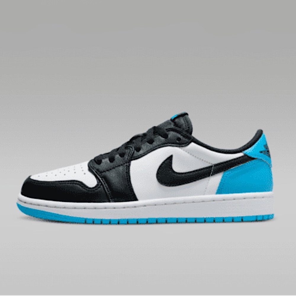 NIKE AIR JORDAN 1 Low OG in White, Black & Blue